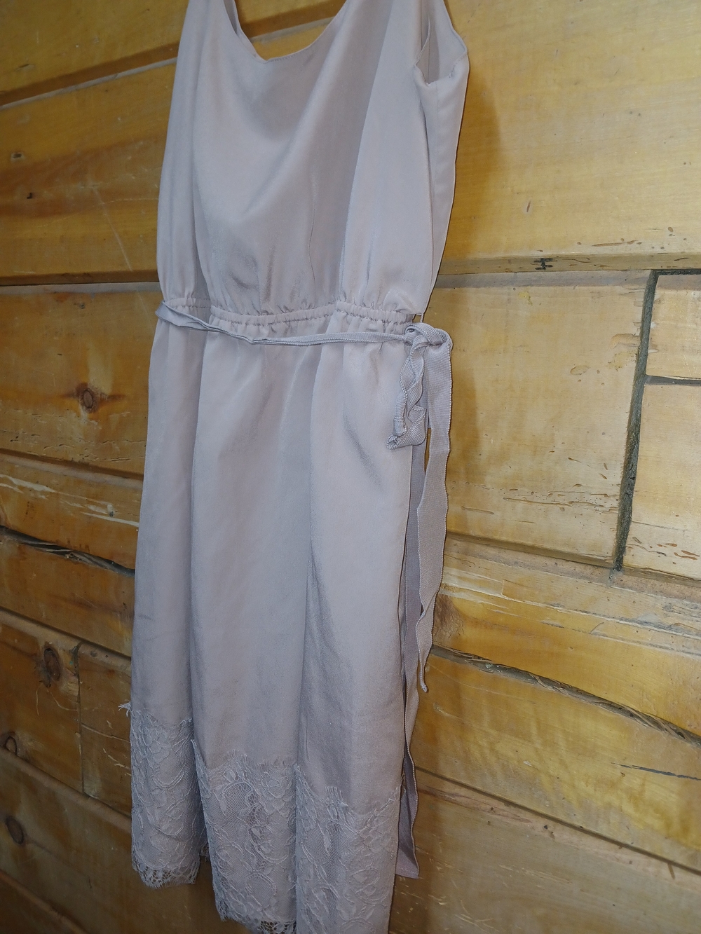 Rhapsody Sleeveless Midi Dress in Light Mauve with Lace Trim